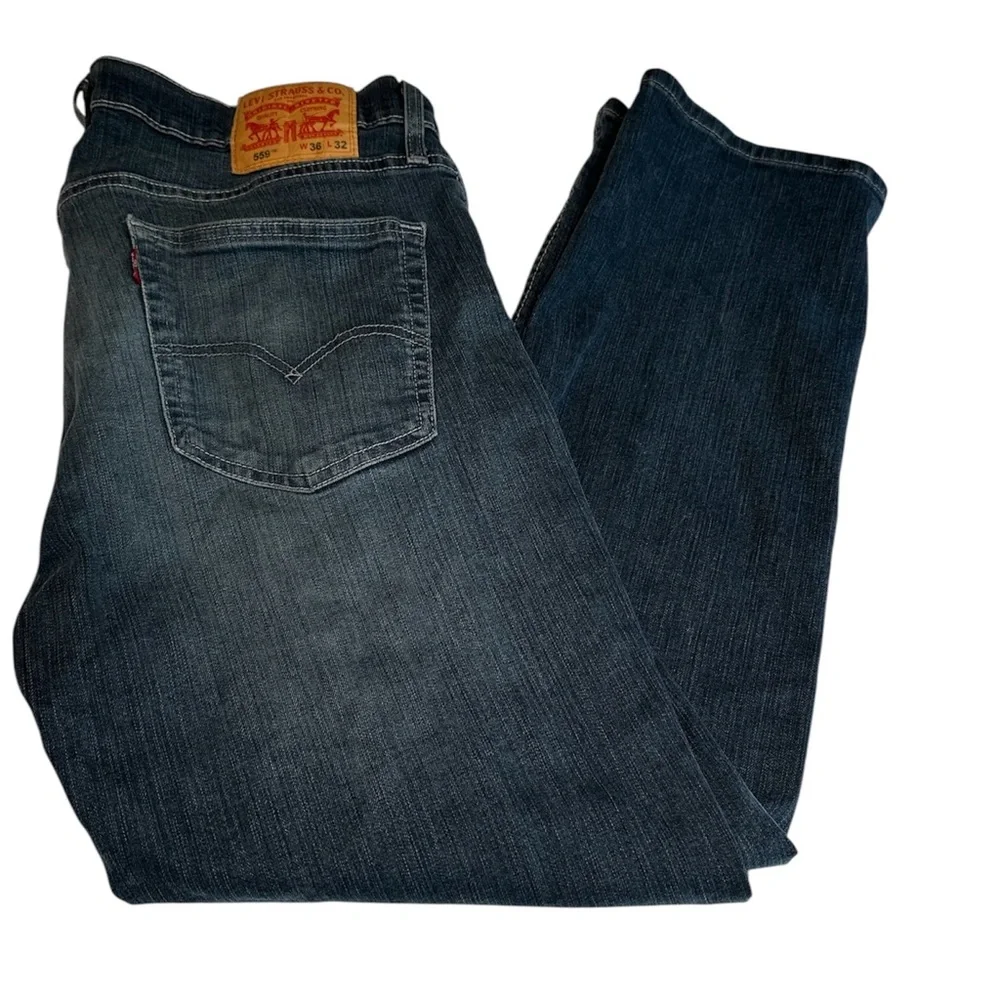 Levi's Men's 559 dark wash Jeans size 36x32